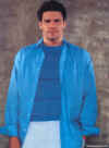 david-boreanaz-blue-shirts.jpg (55719 bytes)